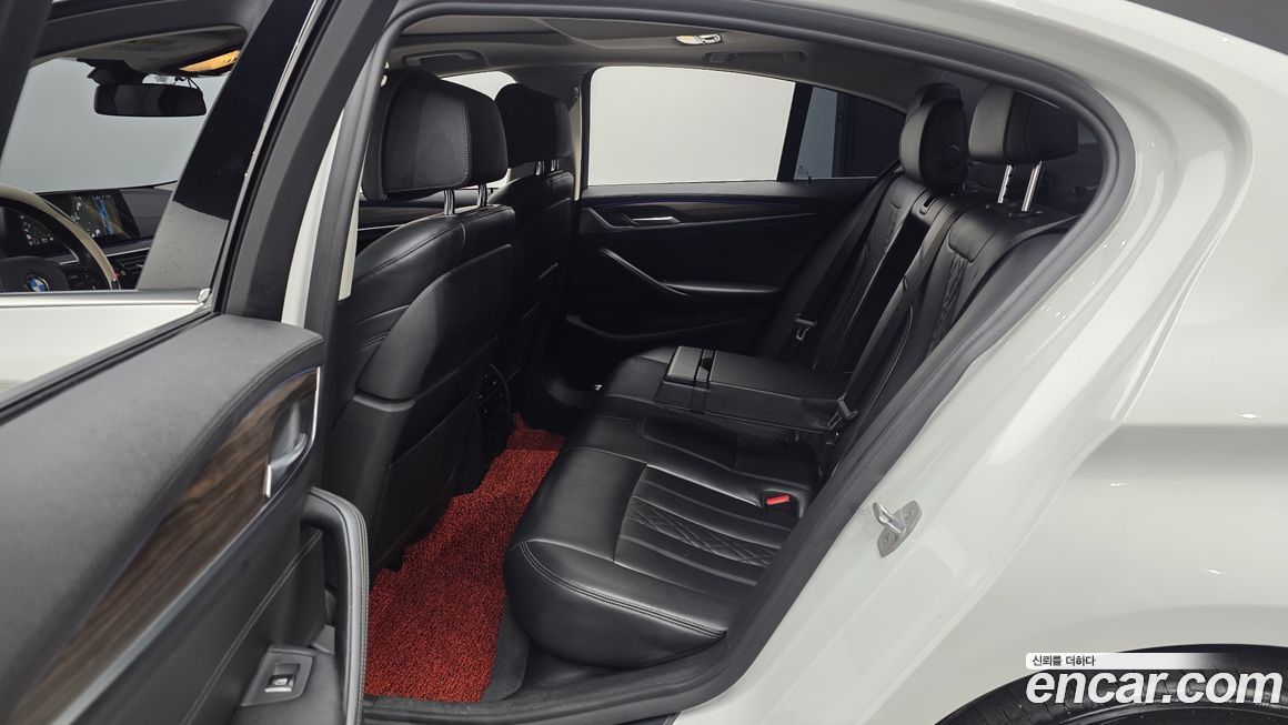 BMW 5-Series 2018