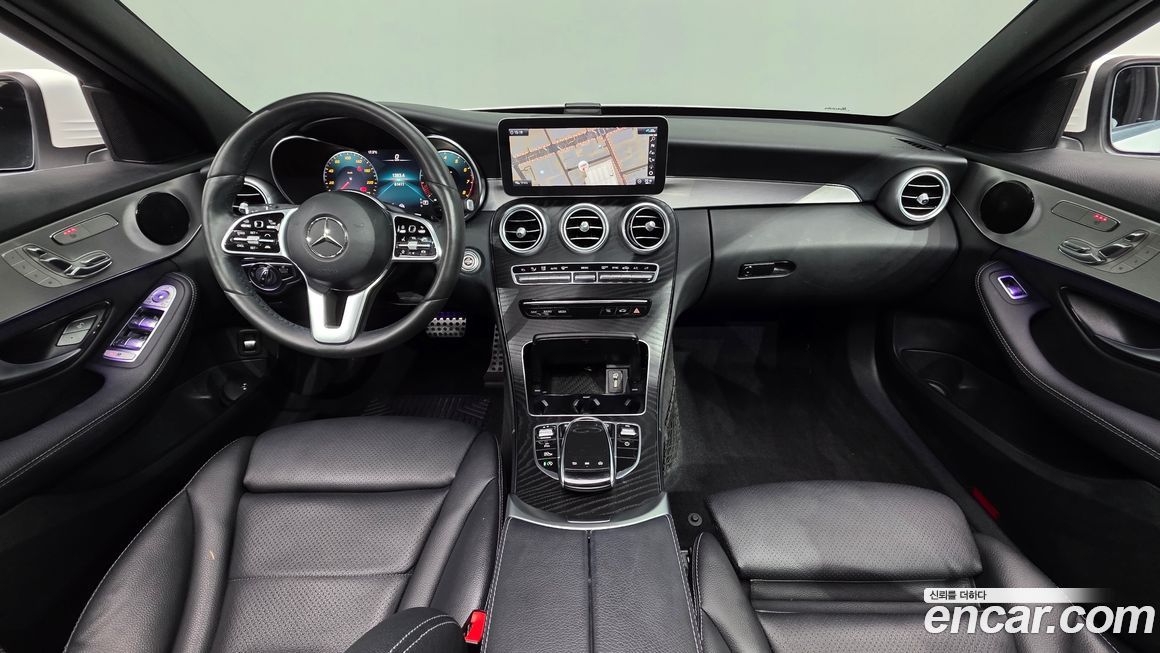 Mercedes-Benz C-Class 2021