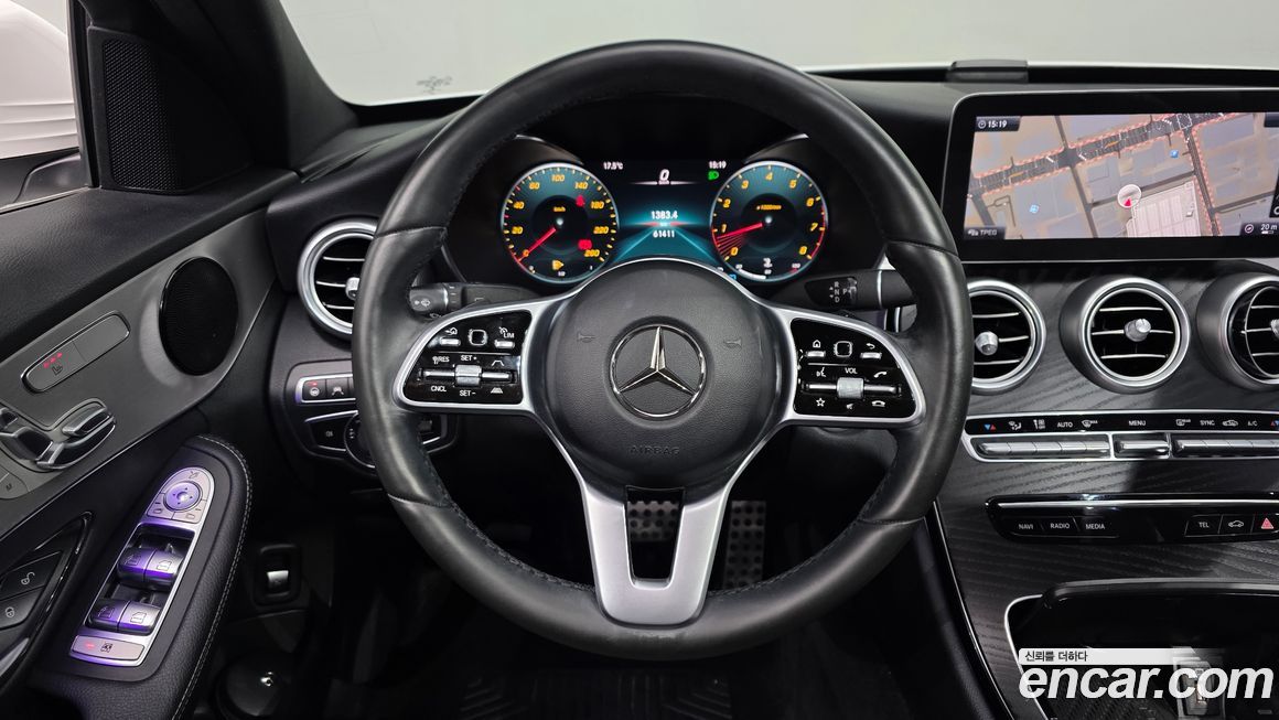 Mercedes-Benz C-Class 2021