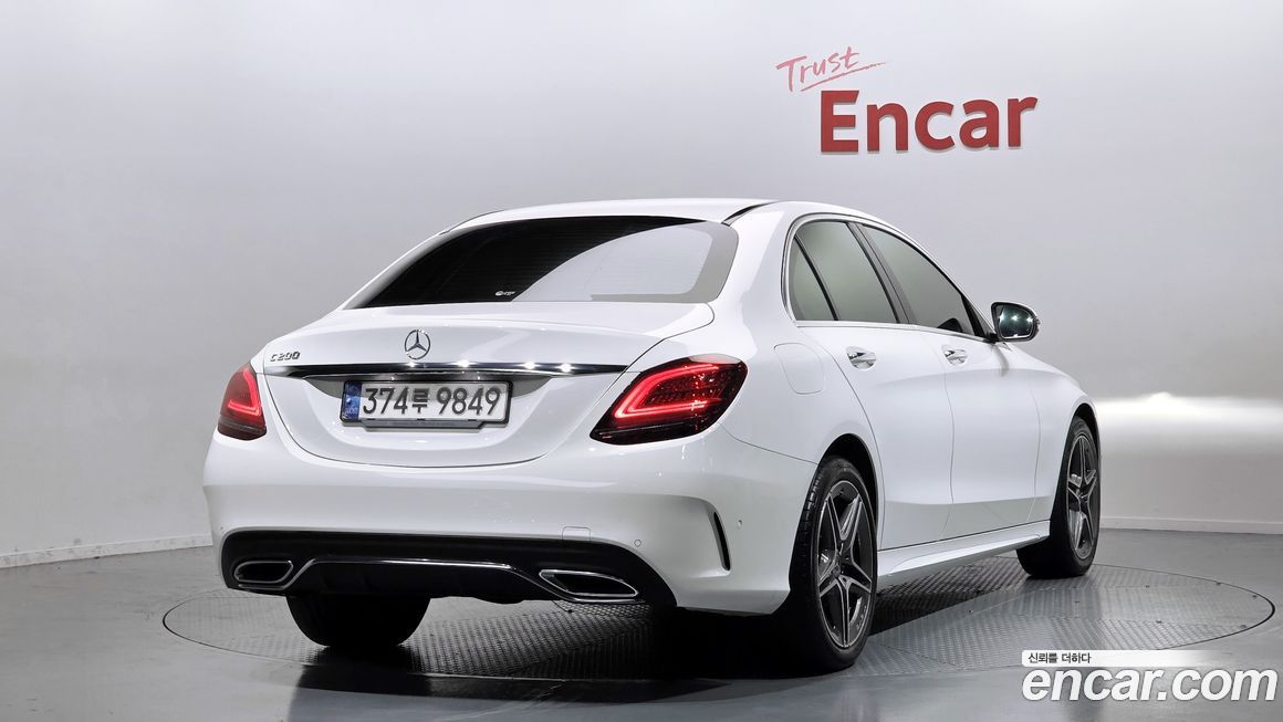 Mercedes-Benz C-Class 2021