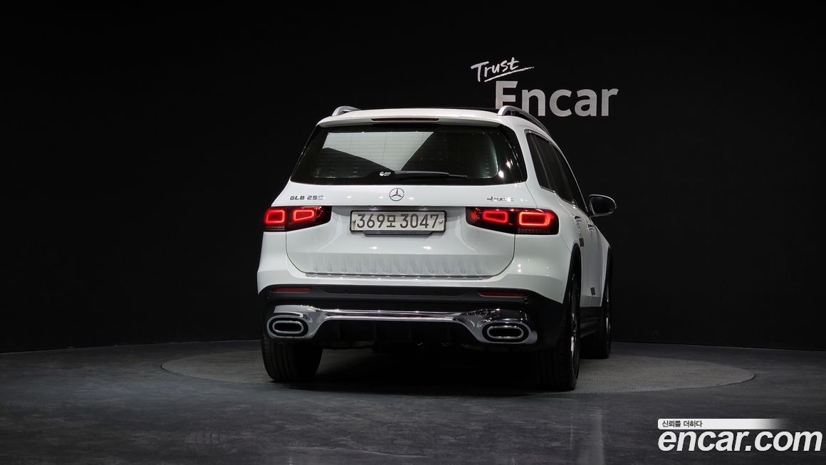 Mercedes-Benz GLB-Class 2020