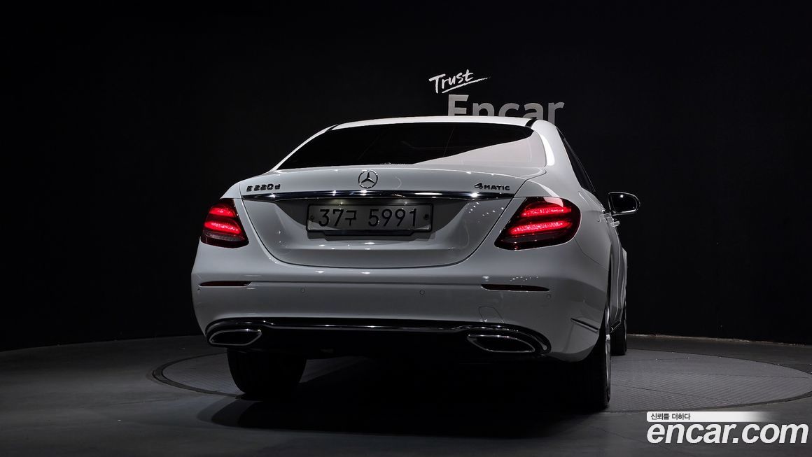 Mercedes-Benz E-Class 2019