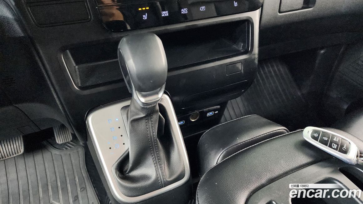Hyundai Staria 2023