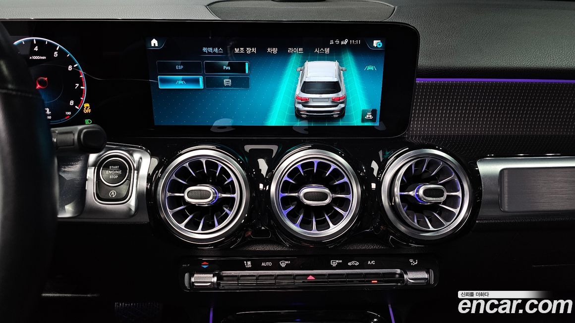 Mercedes-Benz GLB-Class 2021