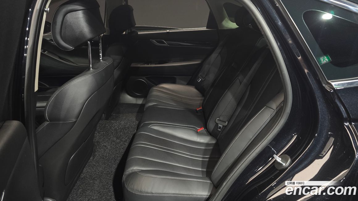 Genesis G80 2021