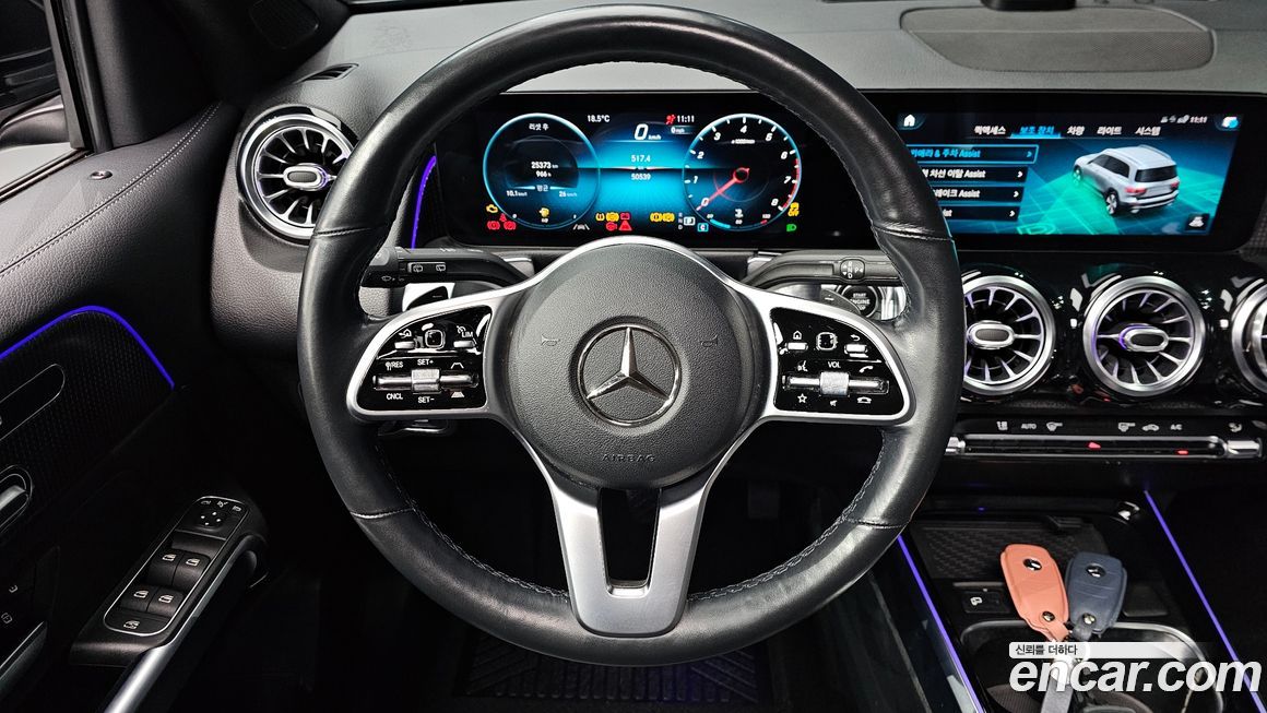 Mercedes-Benz GLB-Class 2021