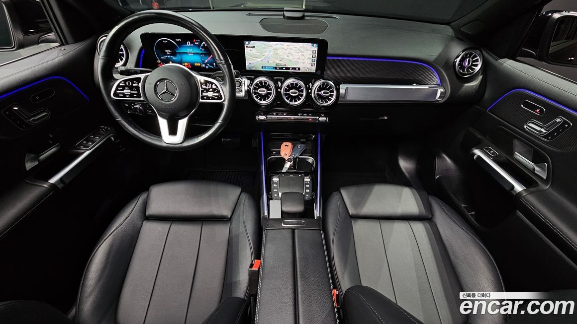 Mercedes-Benz GLB-Class 2021