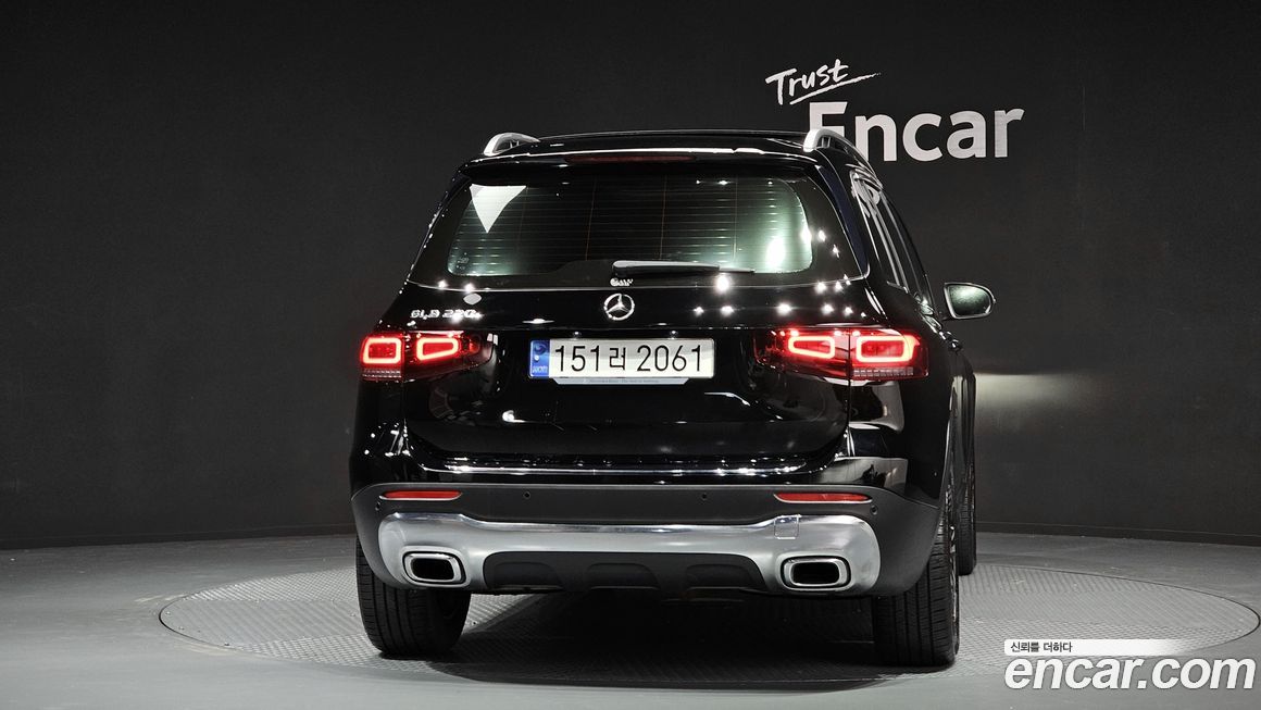 Mercedes-Benz GLB-Class 2021