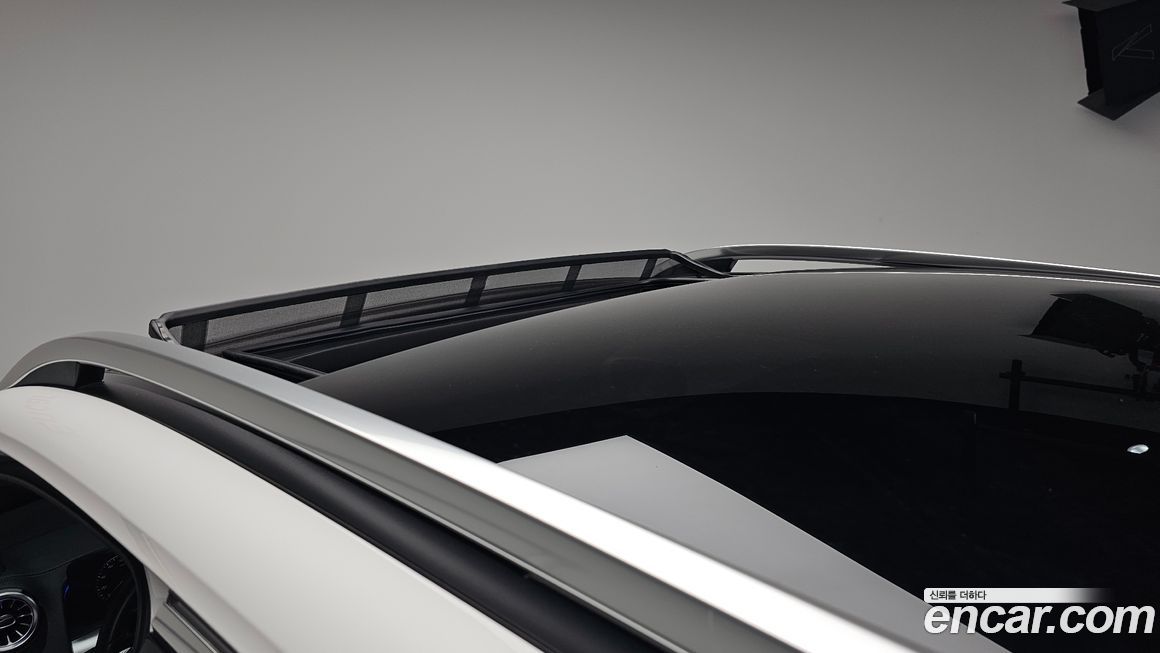 Mercedes-Benz GLB-Class 2021