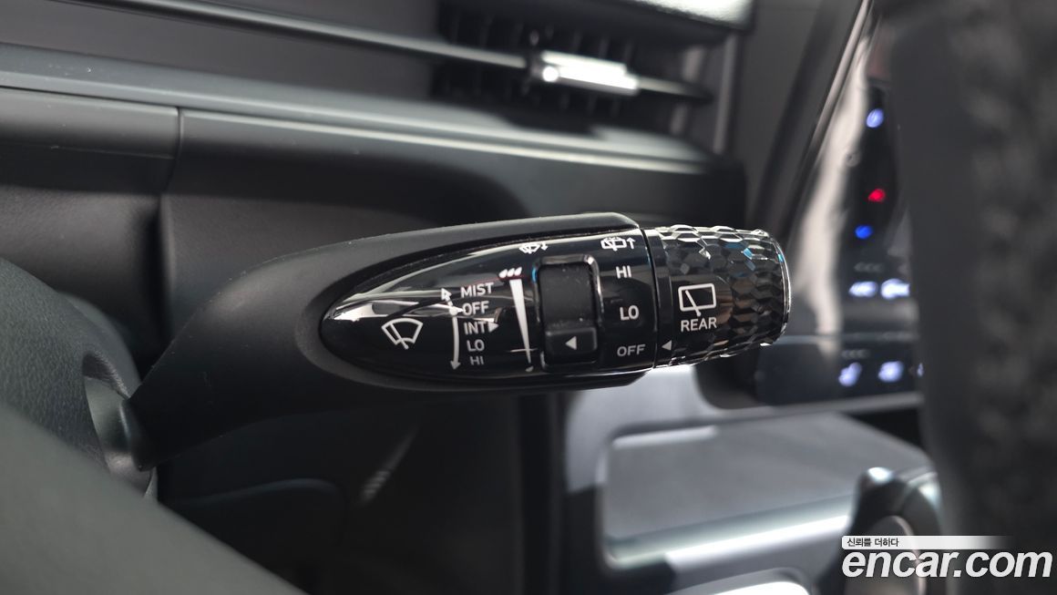 Hyundai Staria 2025