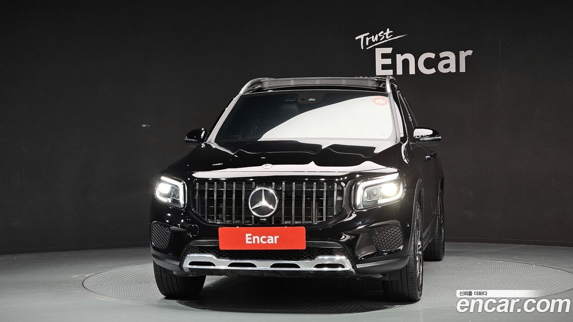Mercedes-Benz GLB-Class 2021
