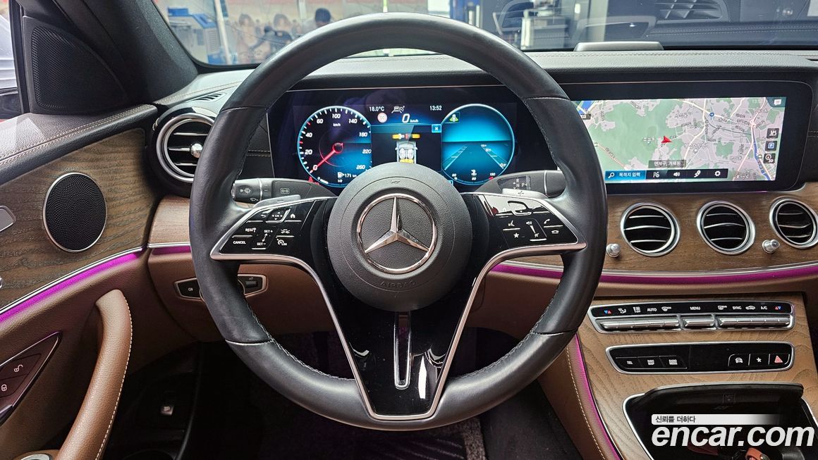 Mercedes-Benz E-Class 2021