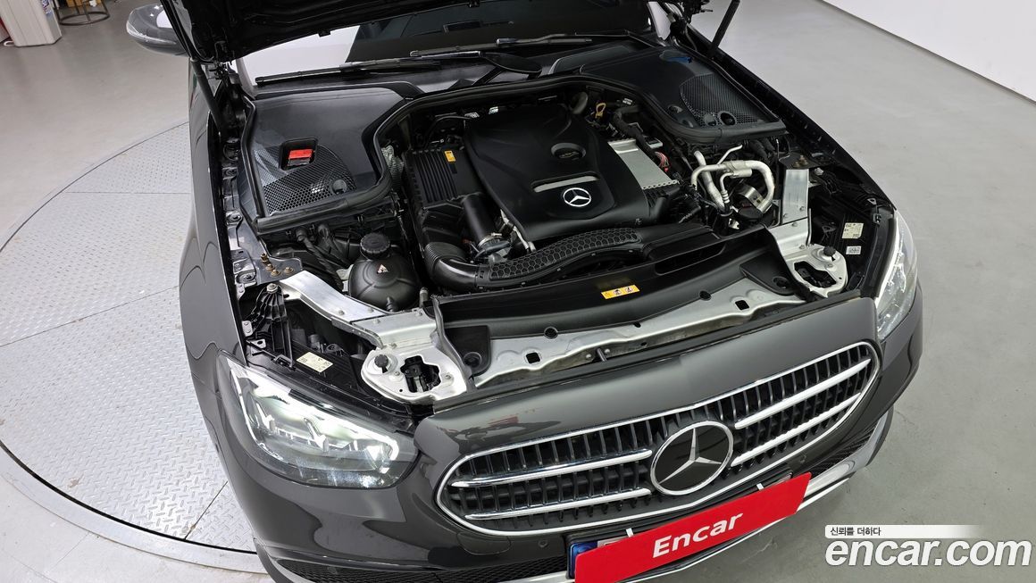 Mercedes-Benz E-Class 2021