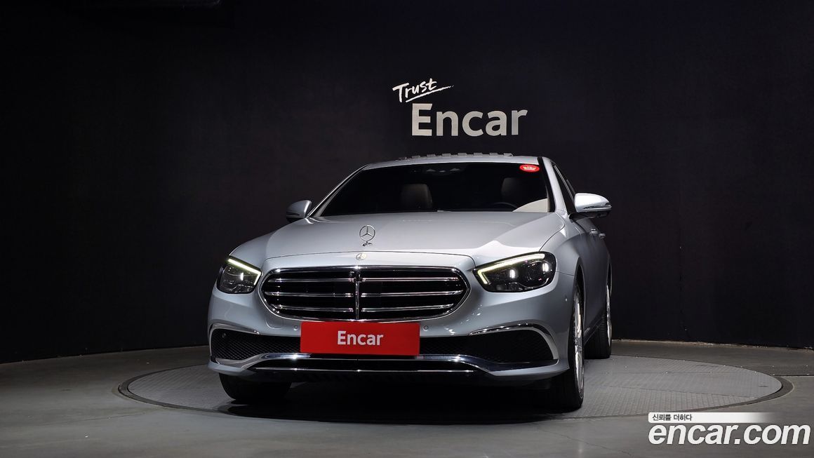 Mercedes-Benz E-Class 2021
