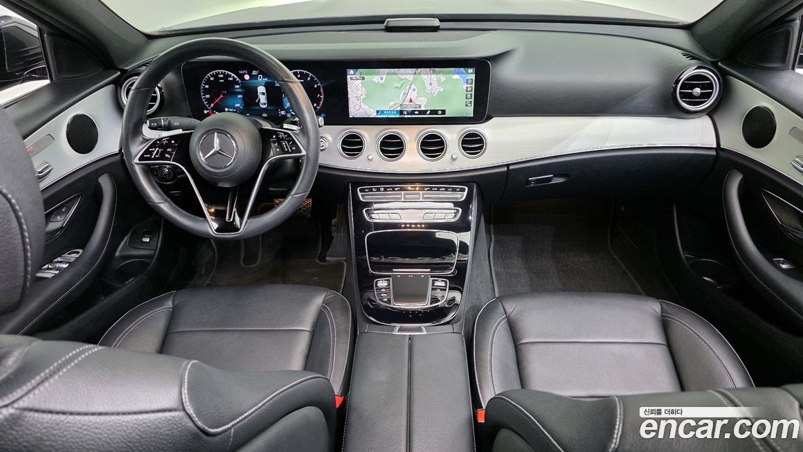 Mercedes-Benz E-Class 2021