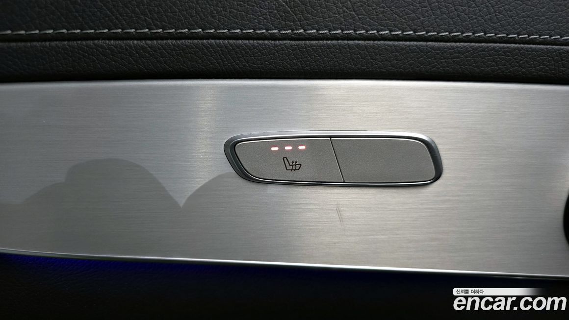 Mercedes-Benz GLC-Class 2021