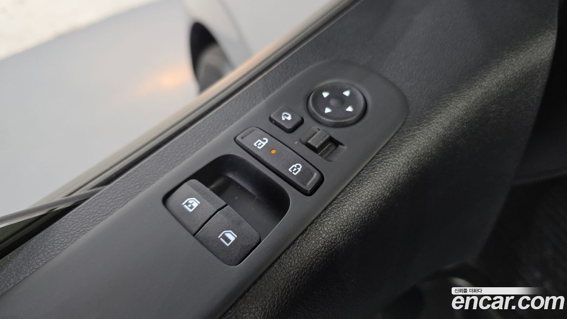 Hyundai Staria 2025