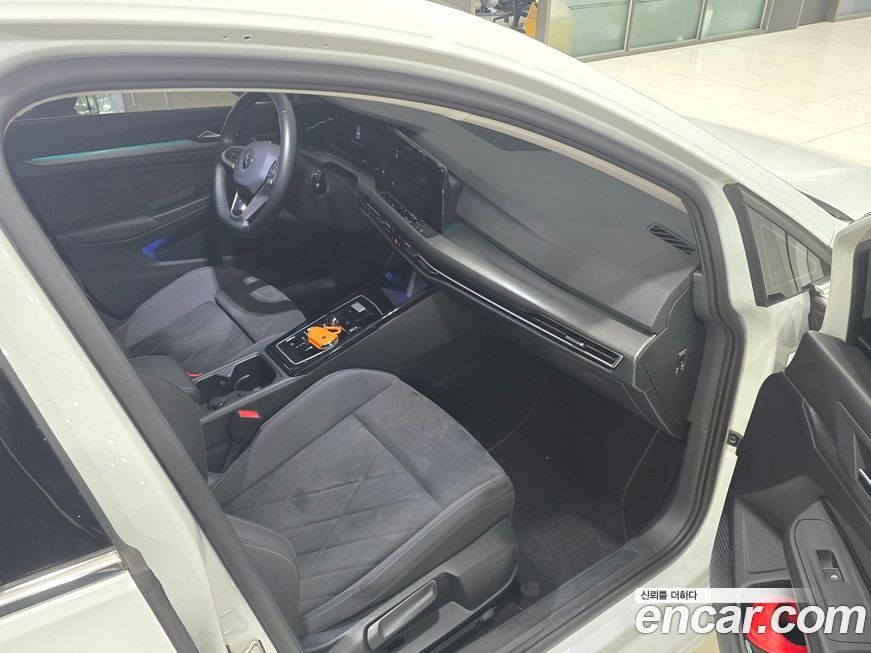 Volkswagen Golf 2023