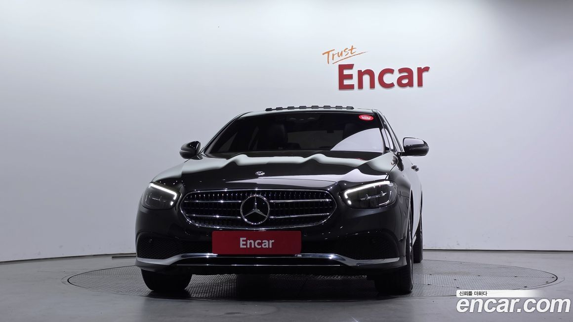 Mercedes-Benz E-Class 2021