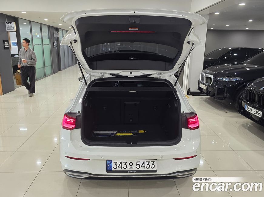 Volkswagen Golf 2023