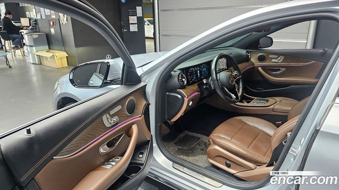 Mercedes-Benz E-Class 2021