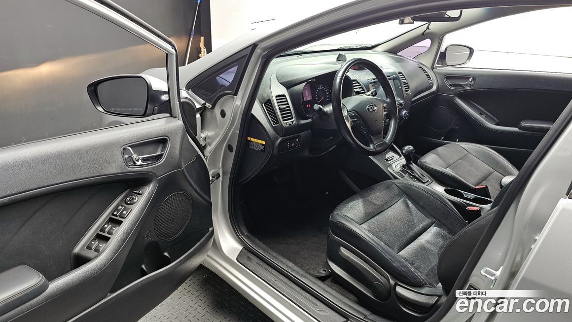 Kia K3 2013