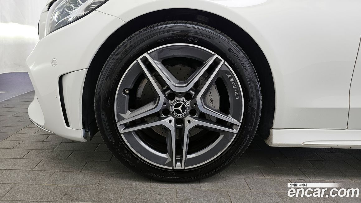 Mercedes-Benz C-Class 2019