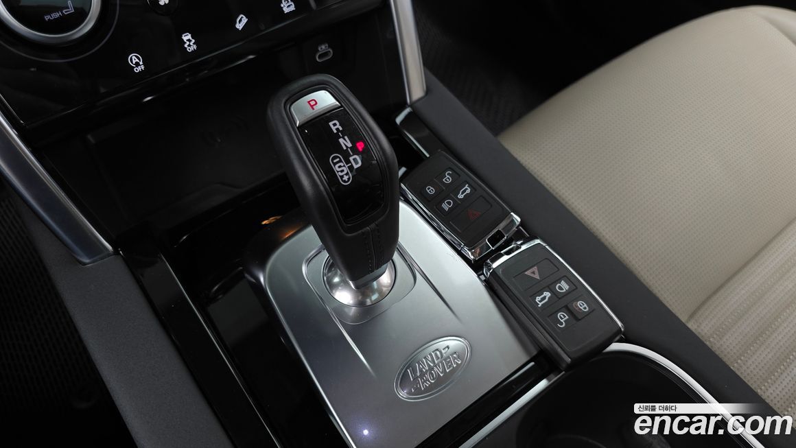 Land Rover Discovery Sport 2021