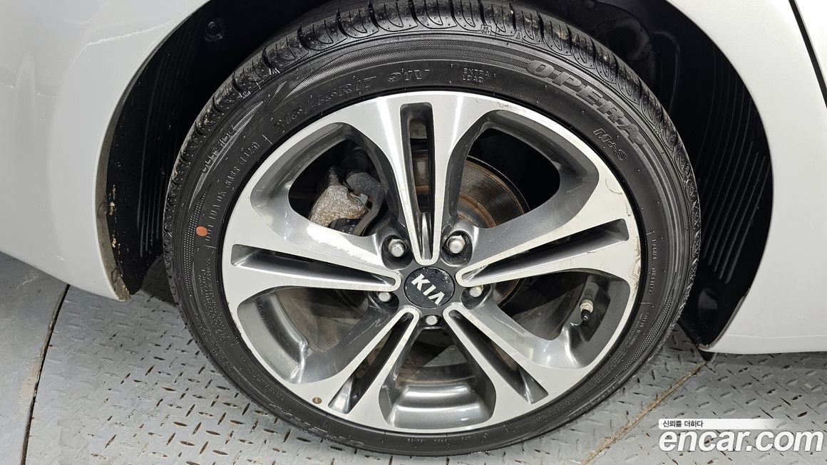 Kia K3 2013