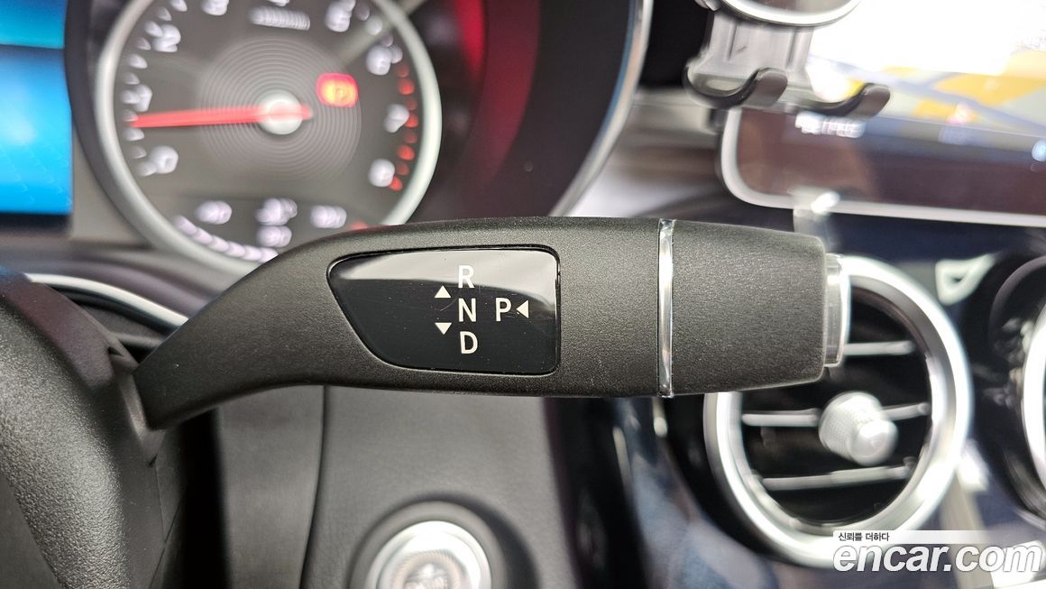 Mercedes-Benz C-Class 2019