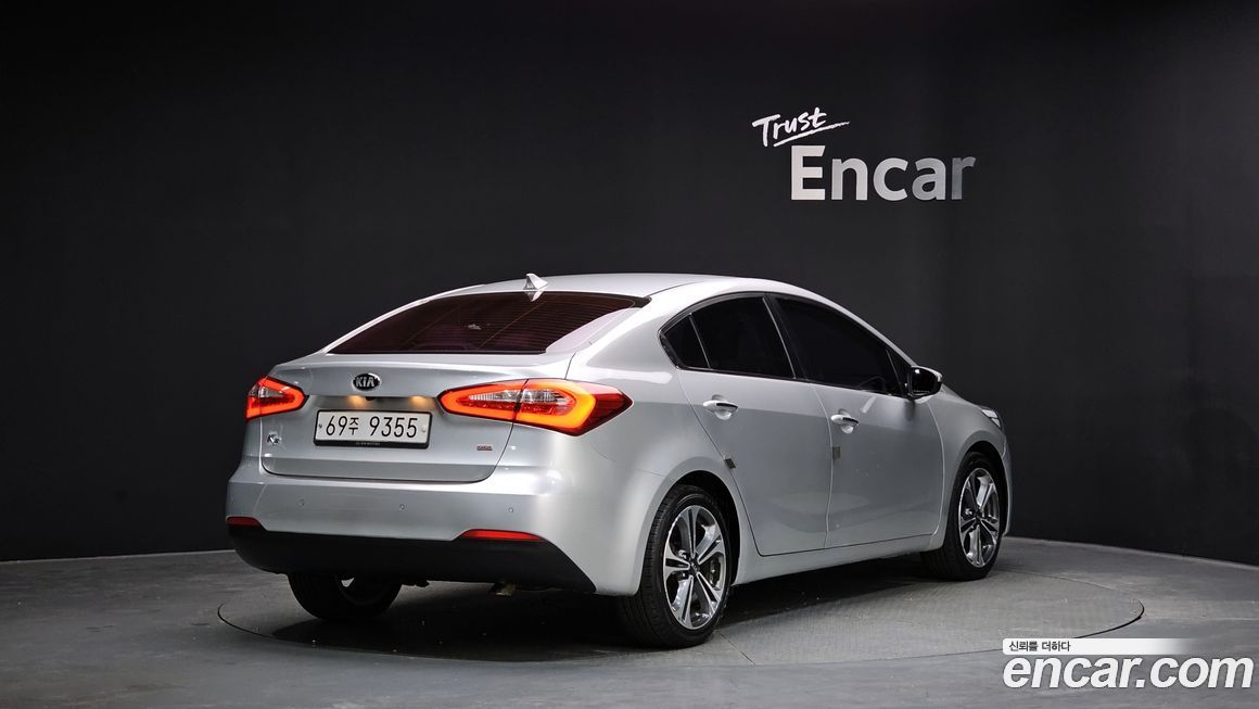 Kia K3 2013