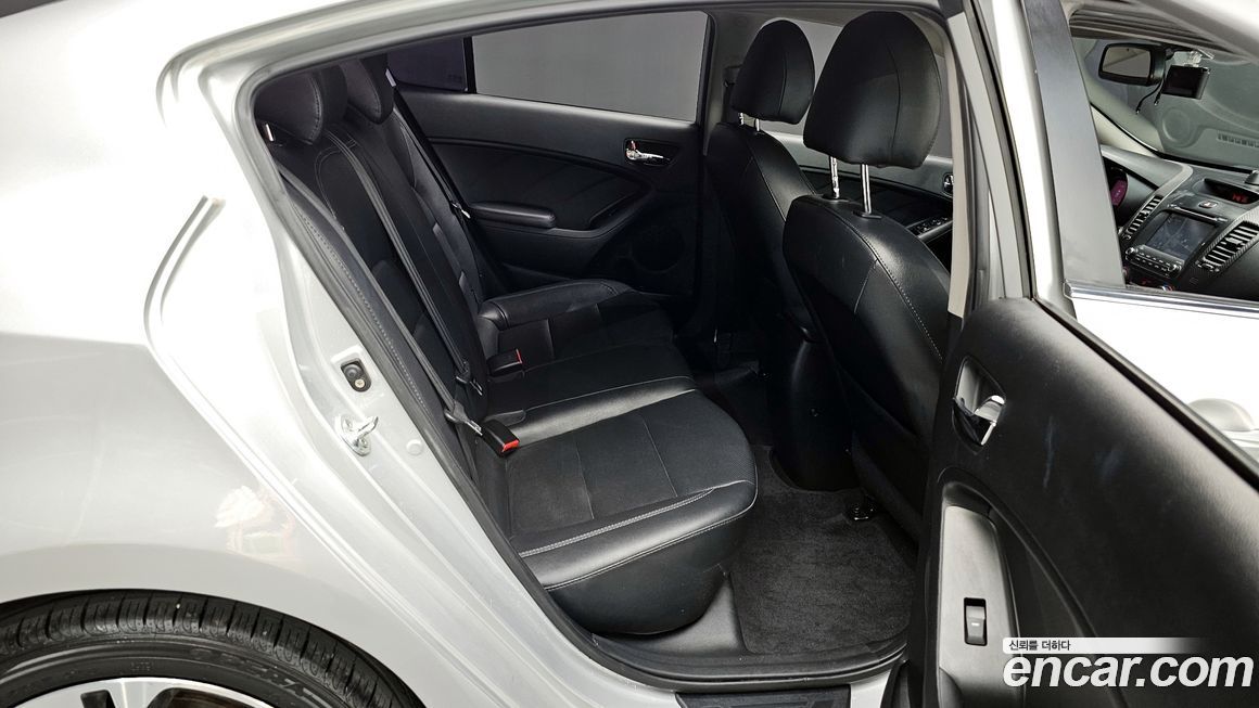 Kia K3 2013