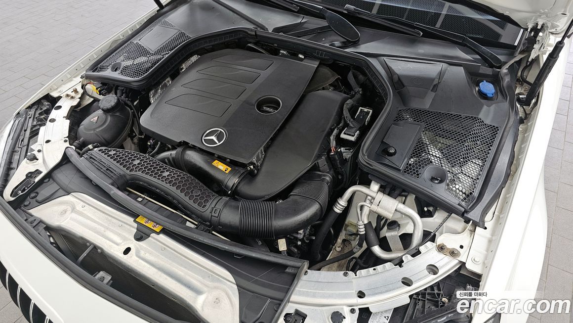 Mercedes-Benz C-Class 2019