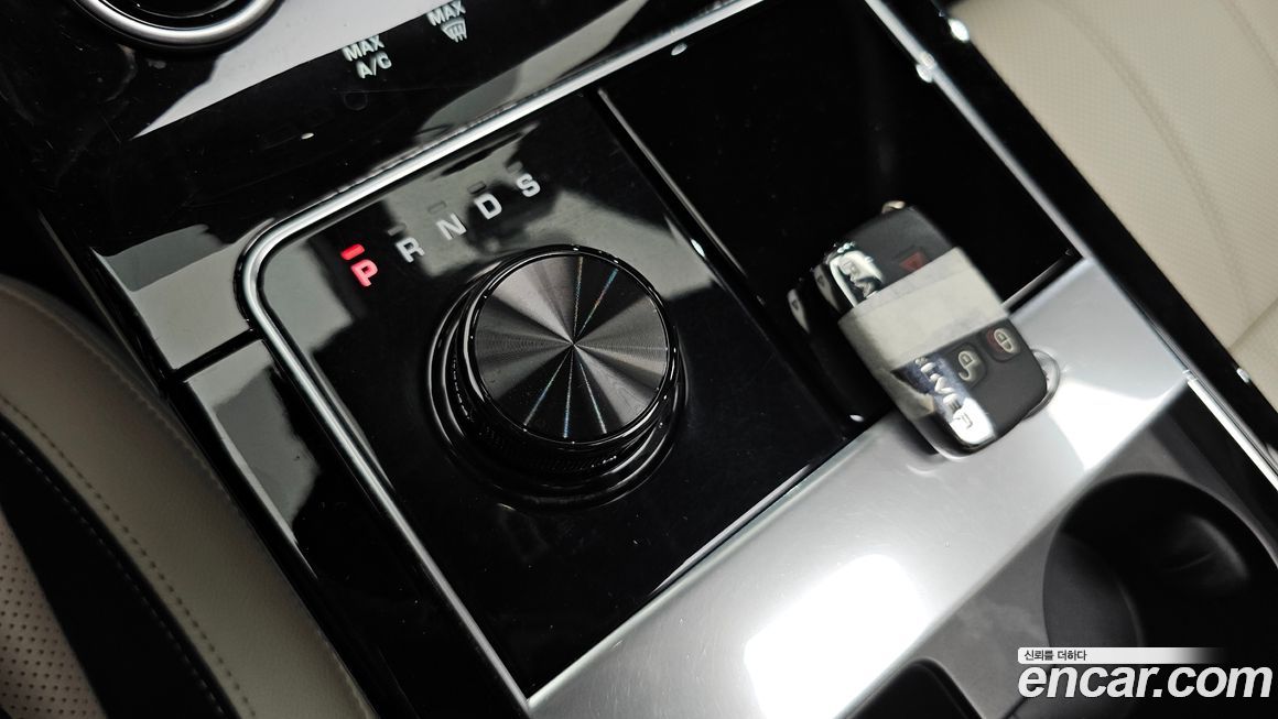 Land Rover Range Rover Velar 2019