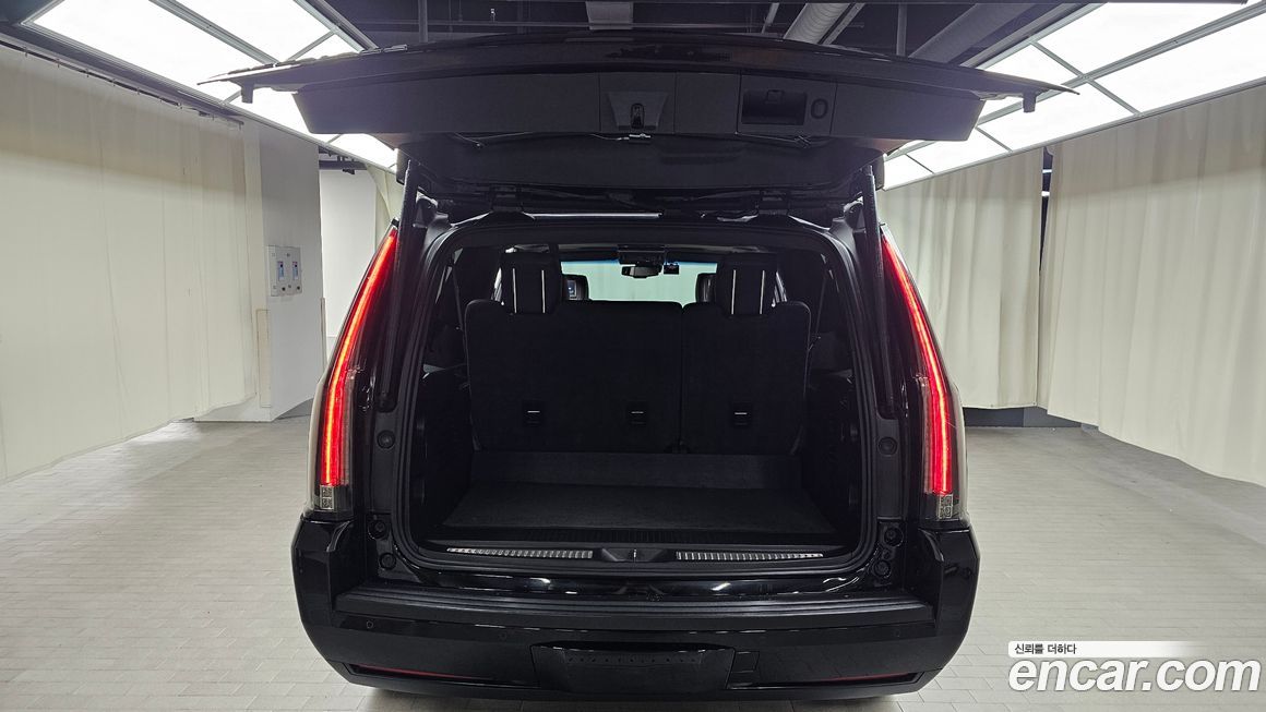 Cadillac Escalade 2016