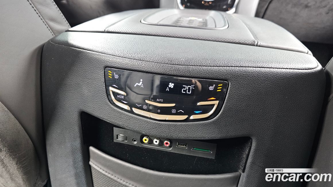 Cadillac Escalade 2016