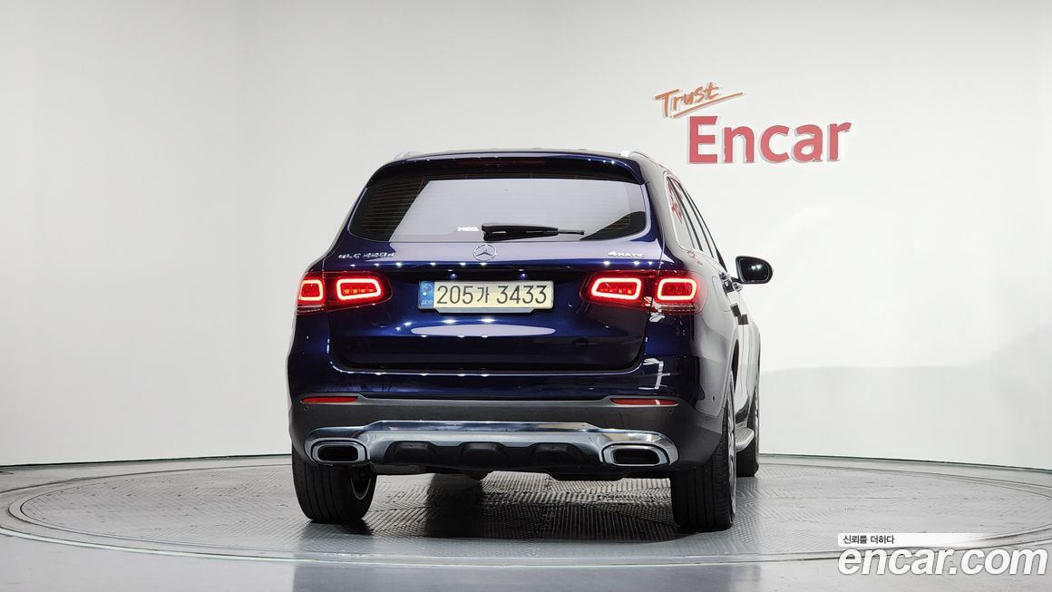 Mercedes-Benz GLC-Class 2021