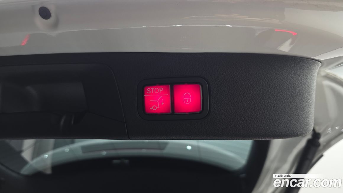 Mercedes-Benz EQA 2021