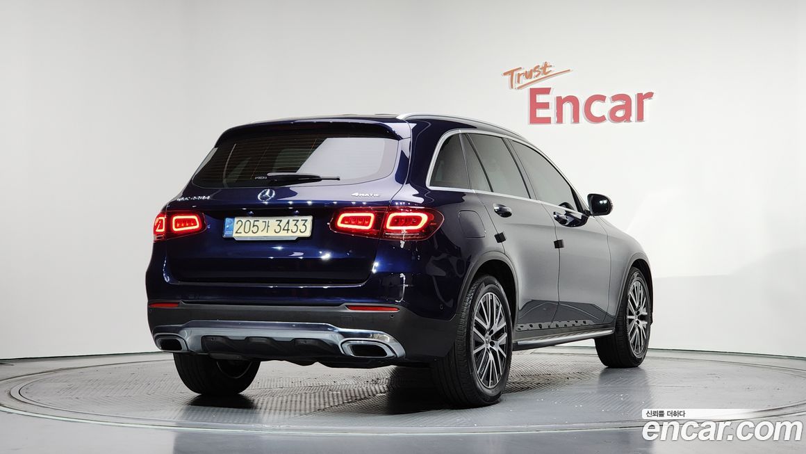 Mercedes-Benz GLC-Class 2021