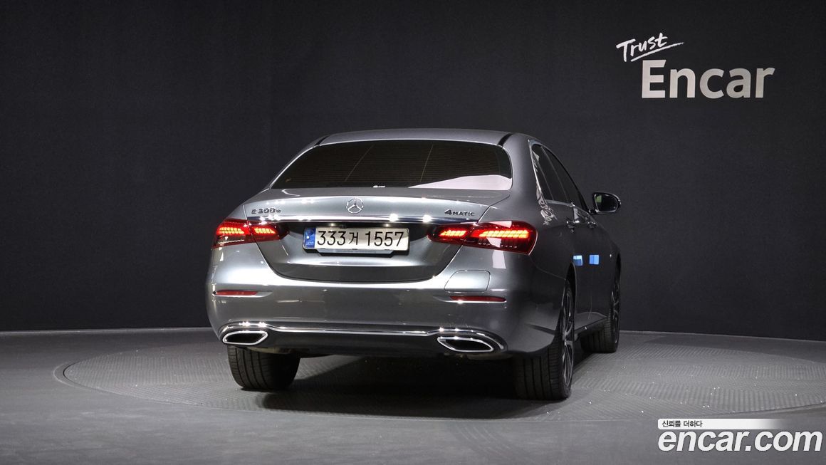 Mercedes-Benz E-Class 2021