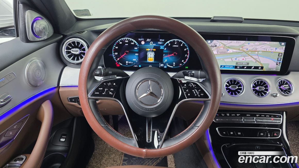 Mercedes-Benz E-Class 2021