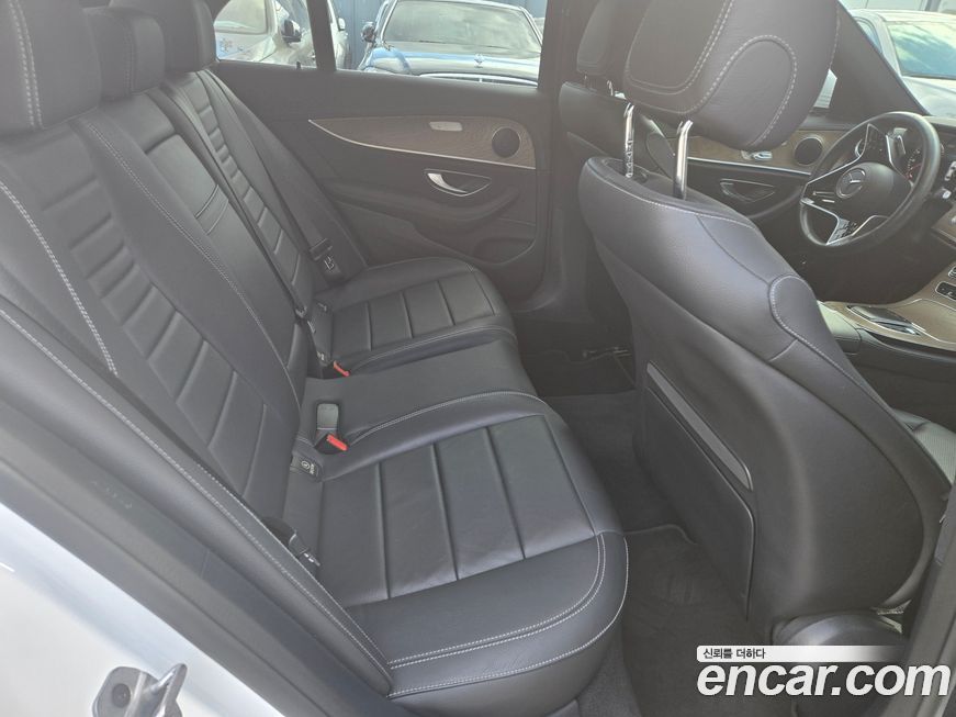 Mercedes-Benz E-Class 2021