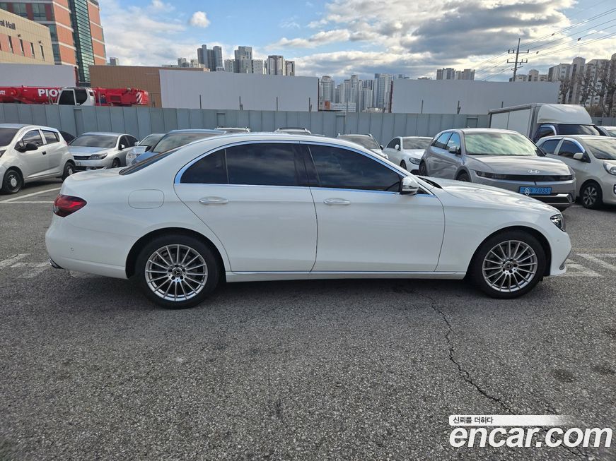 Mercedes-Benz E-Class 2021