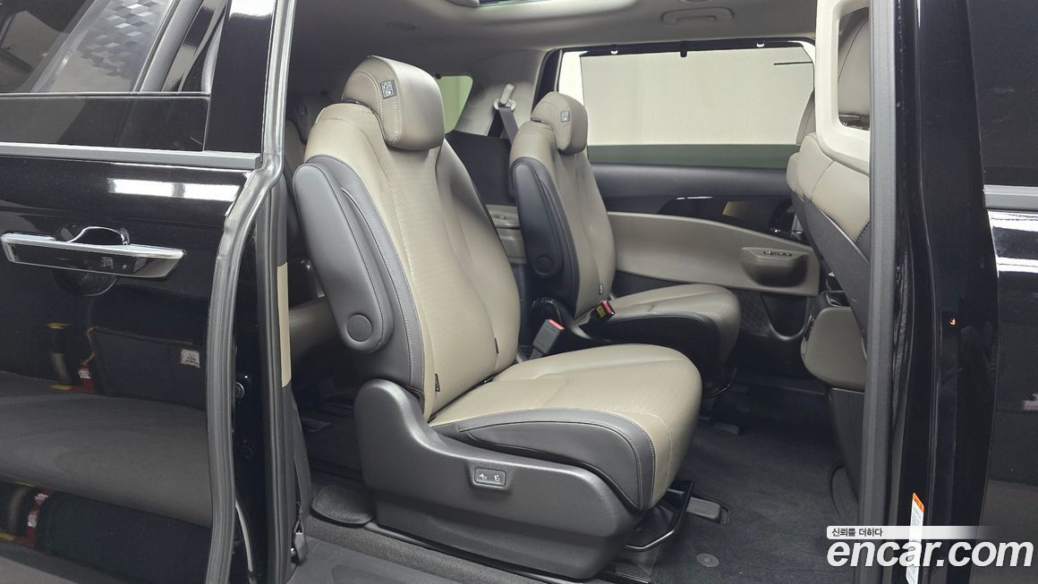 Kia Canival 2025