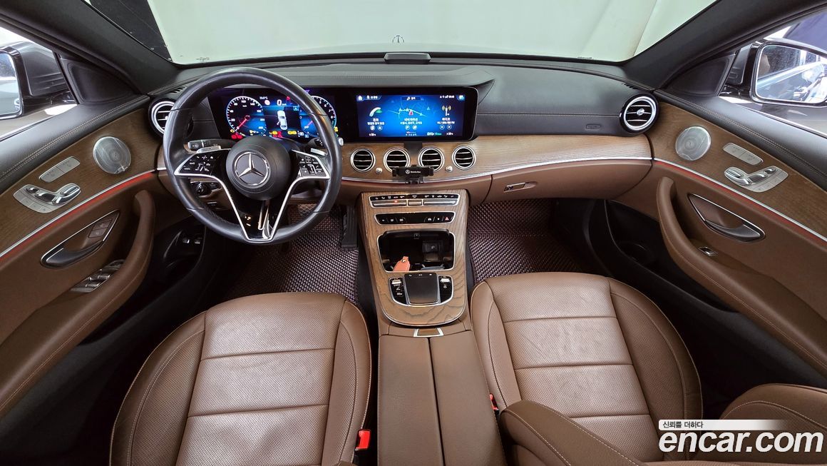 Mercedes-Benz E-Class 2021