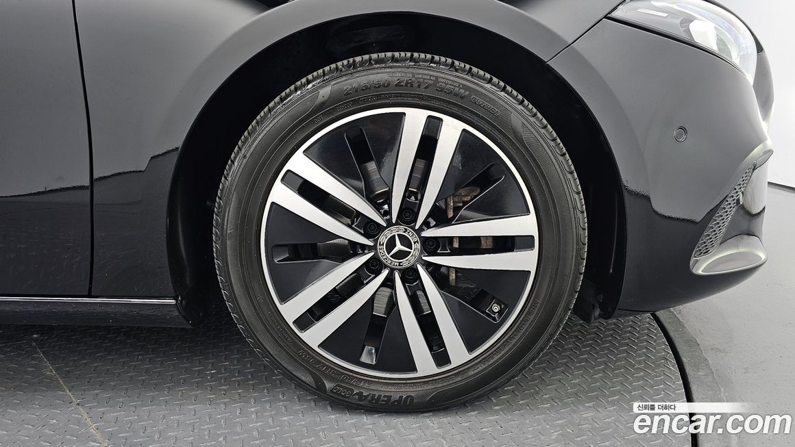 Mercedes-Benz A-Class 2022