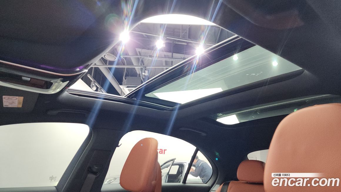 Mercedes-Benz C-Class 2023