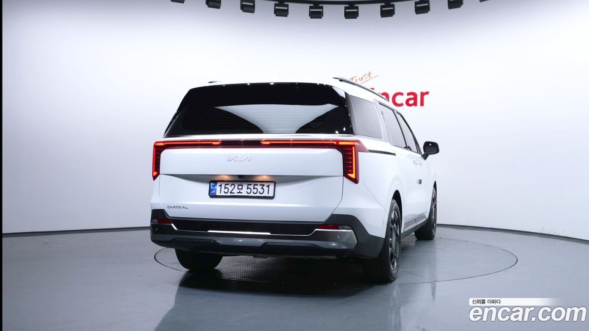 Kia Canival 2024