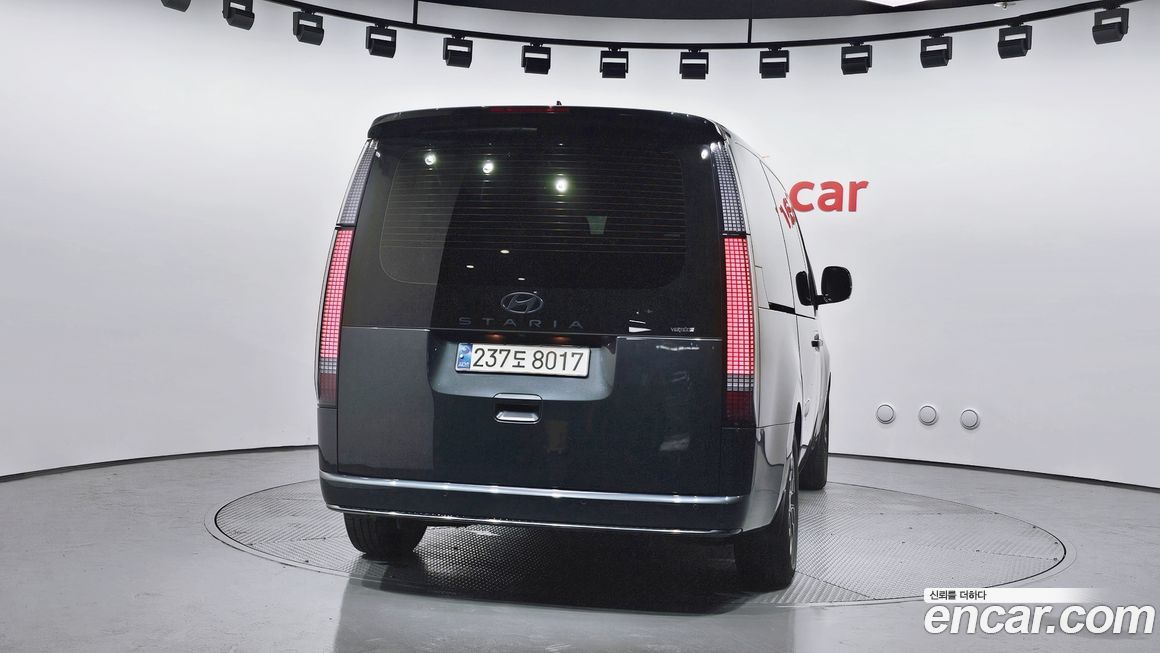 Hyundai Staria 2025