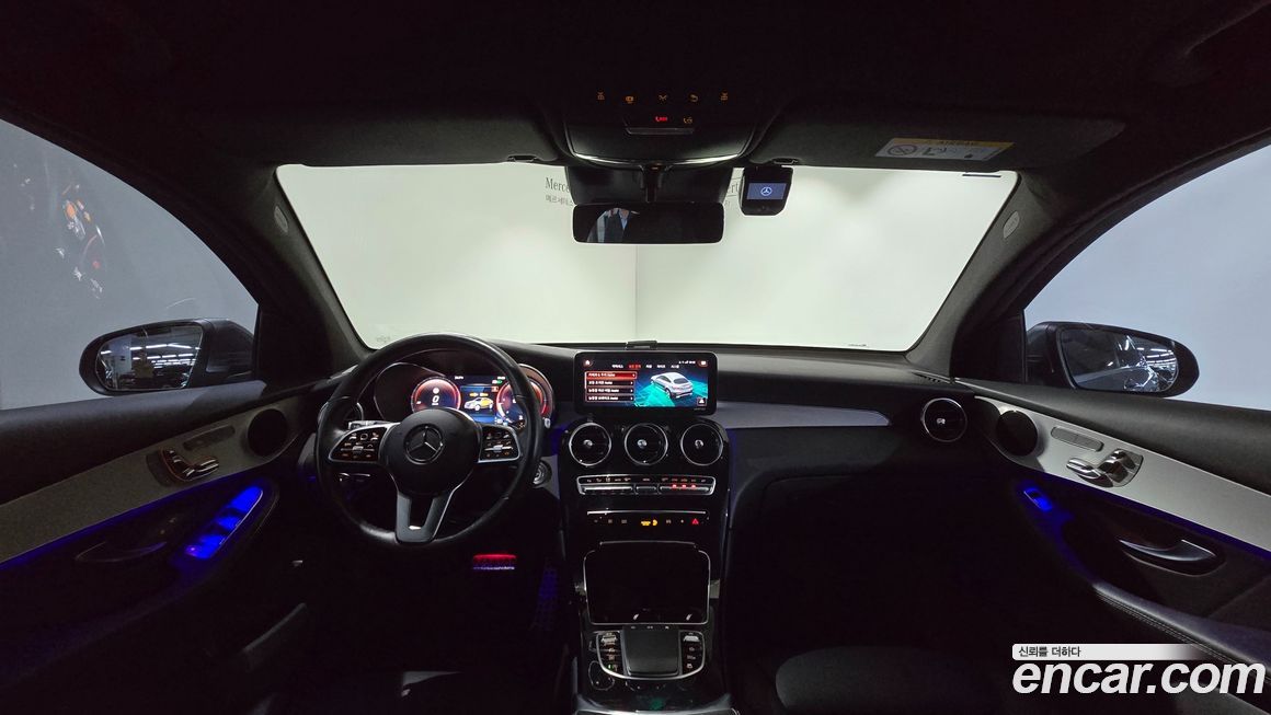 Mercedes-Benz GLC-Class 2021